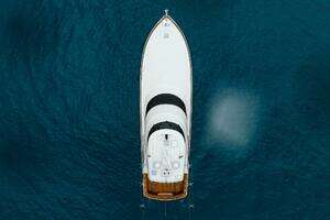 2022 Viking 68 Enclosed Bridge thumbnail 91