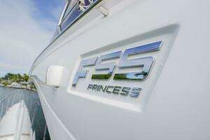 2022 Princess F55 thumbnail 11