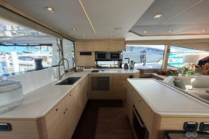 2022 Aquila 54 Yacht thumbnail 15
