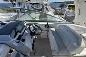 26ft Regal Yacht For Sale