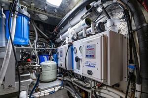 First Home 92ft Cheoy Lee Yacht For Sale