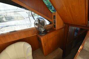 1993 Ocean Yachts 44 Motoryacht thumbnail 29