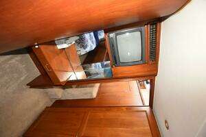 1993 Ocean Yachts 44 Motoryacht thumbnail 20