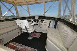 1993 Ocean Yachts 44 Motoryacht thumbnail 22