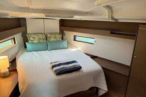 2022 Beneteau Oceanis 40.1 thumbnail 4
