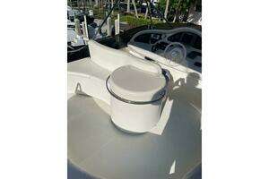 2000 Azimut 46 Flybridge MY thumbnail 11