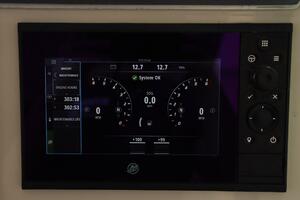 32ft Boston Whaler Yacht For Sale