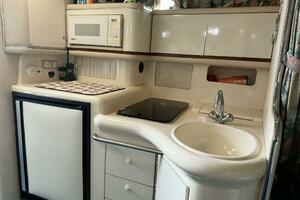 33ft Sea Ray Yacht For Sale