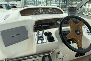 33ft Sea Ray Yacht For Sale