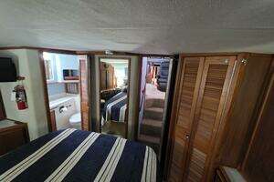 1988 Sea Ray 415 thumbnail 42