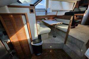 1988 Sea Ray 415 thumbnail 29