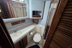 1988 Sea Ray 415 thumbnail 35