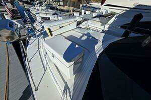 1988 Sea Ray 415 thumbnail 16