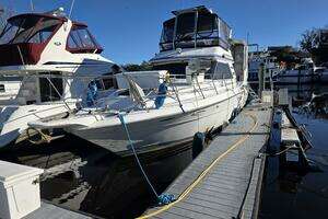 1988 Sea Ray 415 thumbnail 1