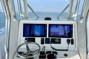 Photo 5851514 for 2015 Freeman 34VH  