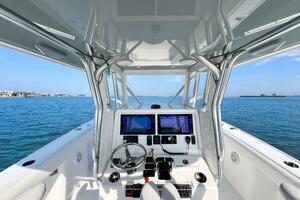 Photo 5851515 for 2015 Freeman 34VH  