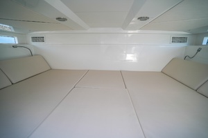 Photo 7399979 for 2027 De Antonio Yachts D32  