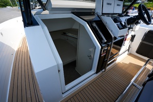 Photo 7399972 for 2027 De Antonio Yachts D32  