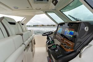 34FT (10.36M) TIARA SPORT