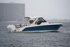 34FT (10.36M) TIARA SPORT yacht for sale