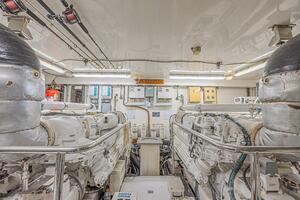 Margarita 74ft Ocean Alexander Yacht For Sale