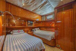 2010 Ocean Alexander 74 Motoryacht thumbnail 47