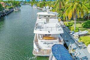 2010 Ocean Alexander 74 Motoryacht thumbnail 9