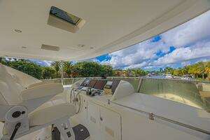 2010 Ocean Alexander 74 Motoryacht thumbnail 16