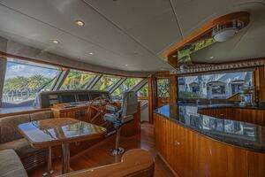 2010 Ocean Alexander 74 Motoryacht thumbnail 39
