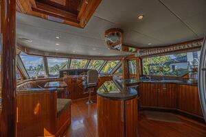 2010 Ocean Alexander 74 Motoryacht thumbnail 38