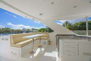 2010 Ocean Alexander 74 Motoryacht thumbnail 20