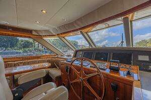2010 Ocean Alexander 74 Motoryacht thumbnail 37