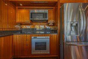 2010 Ocean Alexander 74 Motoryacht thumbnail 33