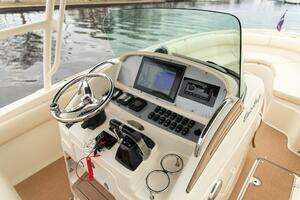 2016 Chris-Craft thumbnail 17