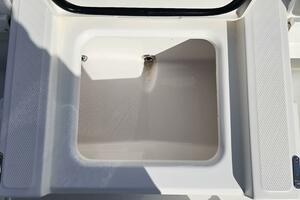 27ft Everglades Yacht For Sale