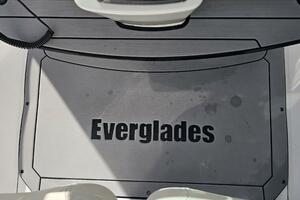 27ft Everglades Yacht For Sale