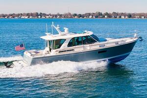 Silver Spirit 43ft Sabre Yacht For Sale