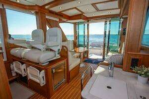 2024 Sabre 43  Salon Express thumbnail 21