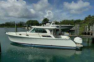  2020 Back Cove 34O Yacht For Sale in Nassau 