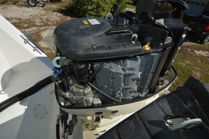 Hot Hooks 33ft Contender Yacht For Sale