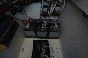 Hot Hooks 33ft Contender Yacht For Sale