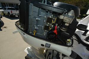 Hot Hooks 33ft Contender Yacht For Sale