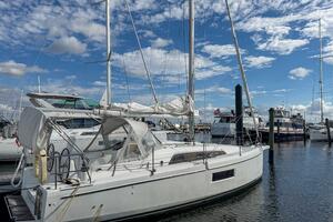 30ft Beneteau Yacht For Sale