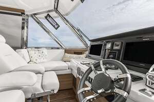 2022 Aquila 54 thumbnail 63