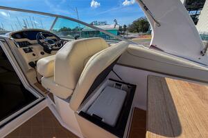 27ft Regal Yacht For Sale