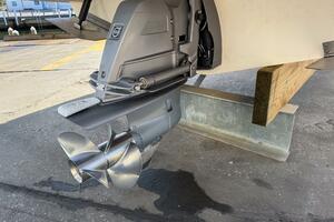 27ft Regal Yacht For Sale