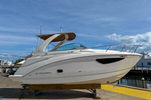 27ft Regal Yacht For Sale