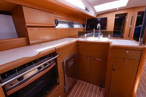 Coopers 52ft Jeanneau Yacht For Sale