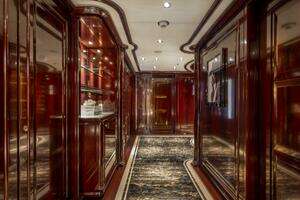 2014 Feadship 60 Meter Motor Yacht thumbnail 18