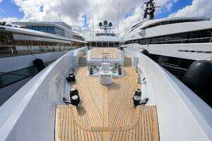 2014 Feadship 60 Meter Motor Yacht thumbnail 57